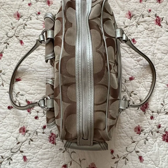 Coach Signature Gallery Multi Pocket Satchel Bag - Picture 5 of 9